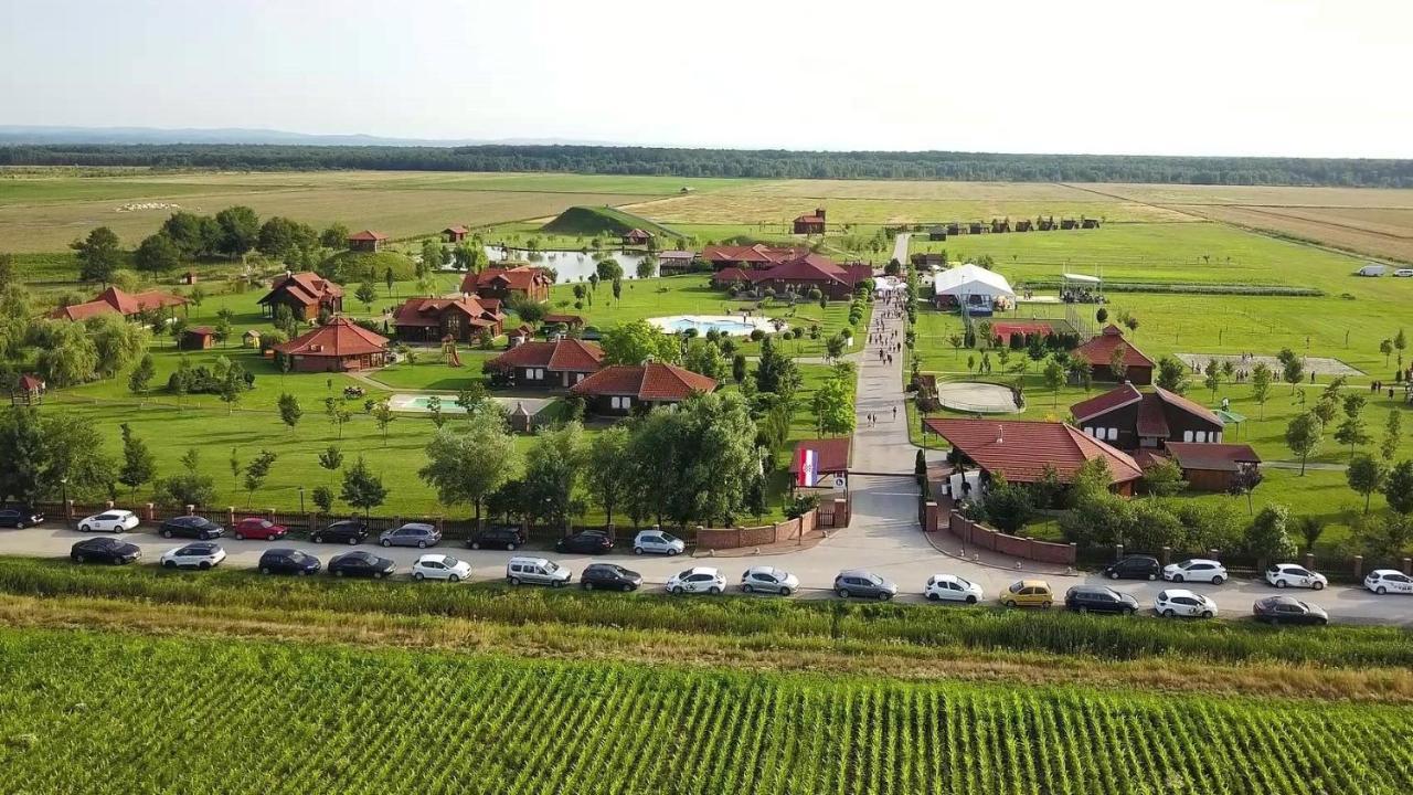 Krasograd Βίλα Pisarovina Εξωτερικό φωτογραφία